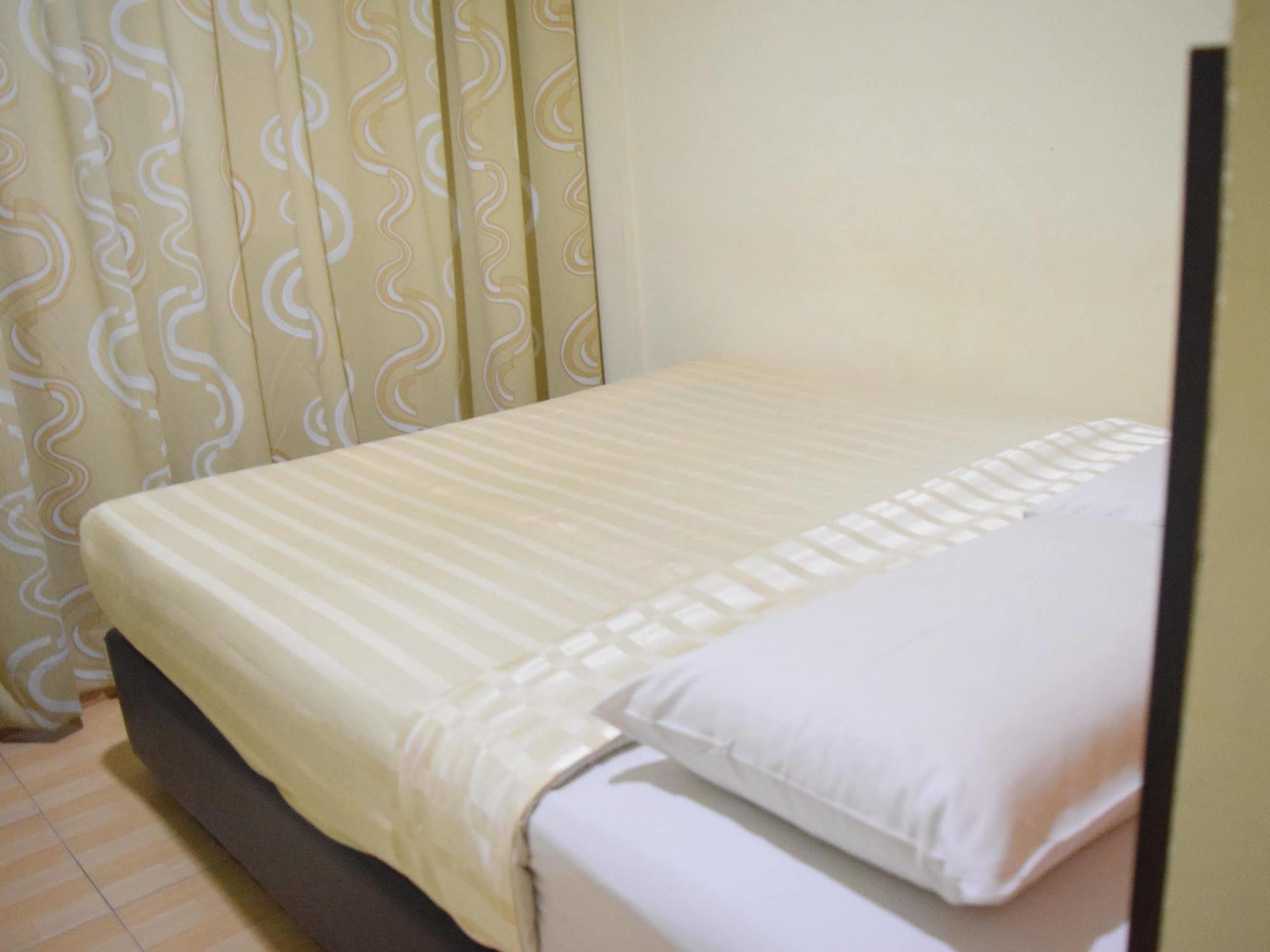 Dj Citi Inn Hotel Kuala Terengganu Eksteriør bilde