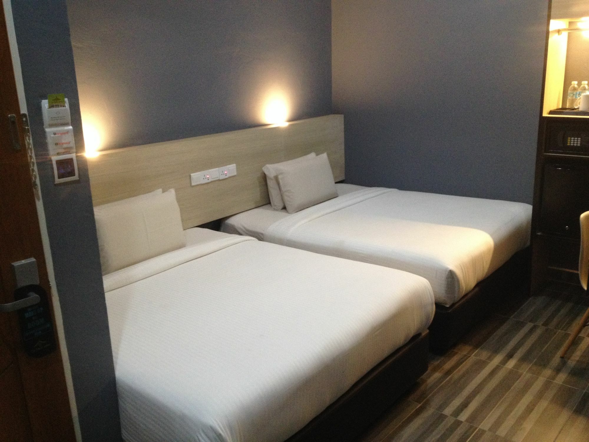 Dj Citi Inn Hotel Kuala Terengganu Eksteriør bilde